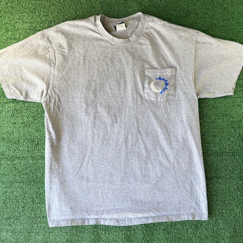 Vintage Marlboro pocket tee. Great condition size XL, measurements in pics